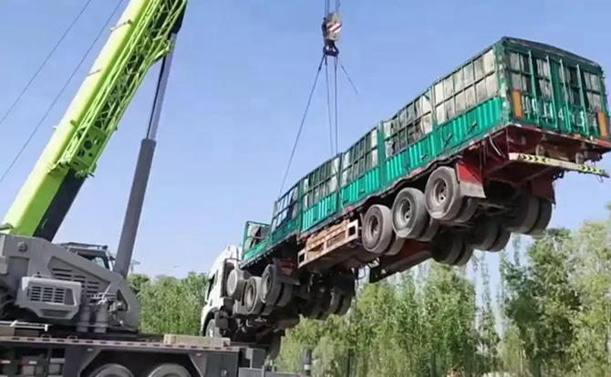 平鲁区道路脱困救援案例